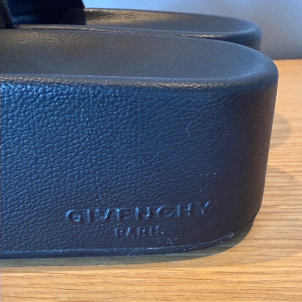 Givenchy Black Slides with White Logo - Picture 5 of 8